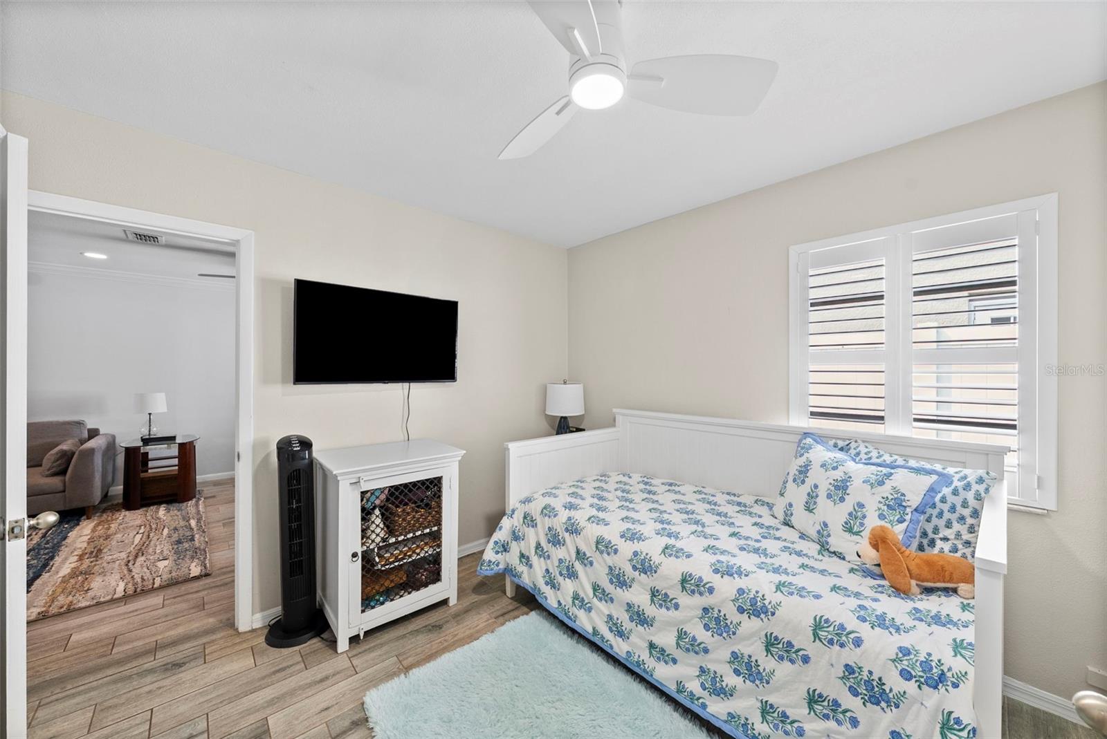 VIRGINIA TERRACE - Residential