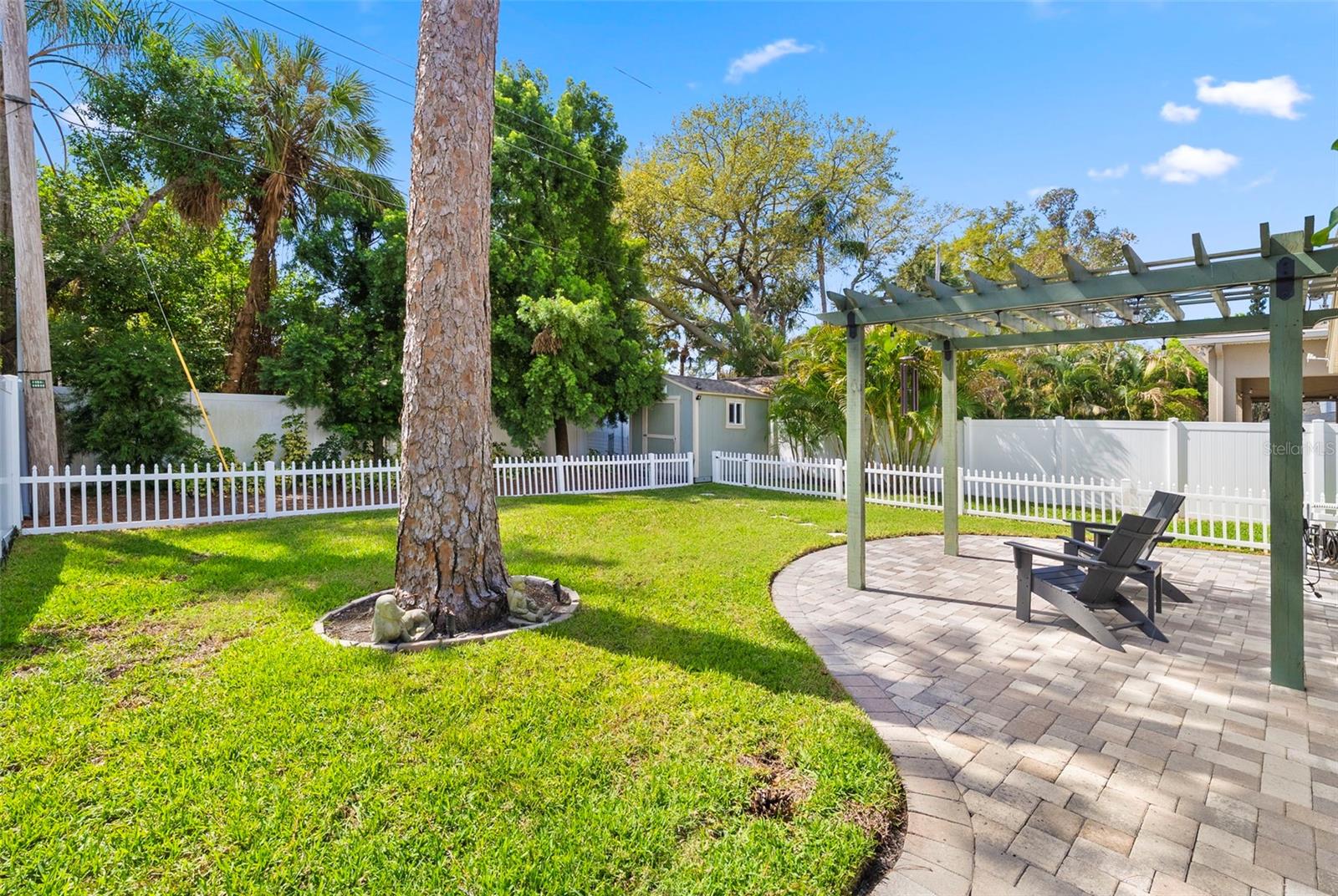 VIRGINIA TERRACE - Residential