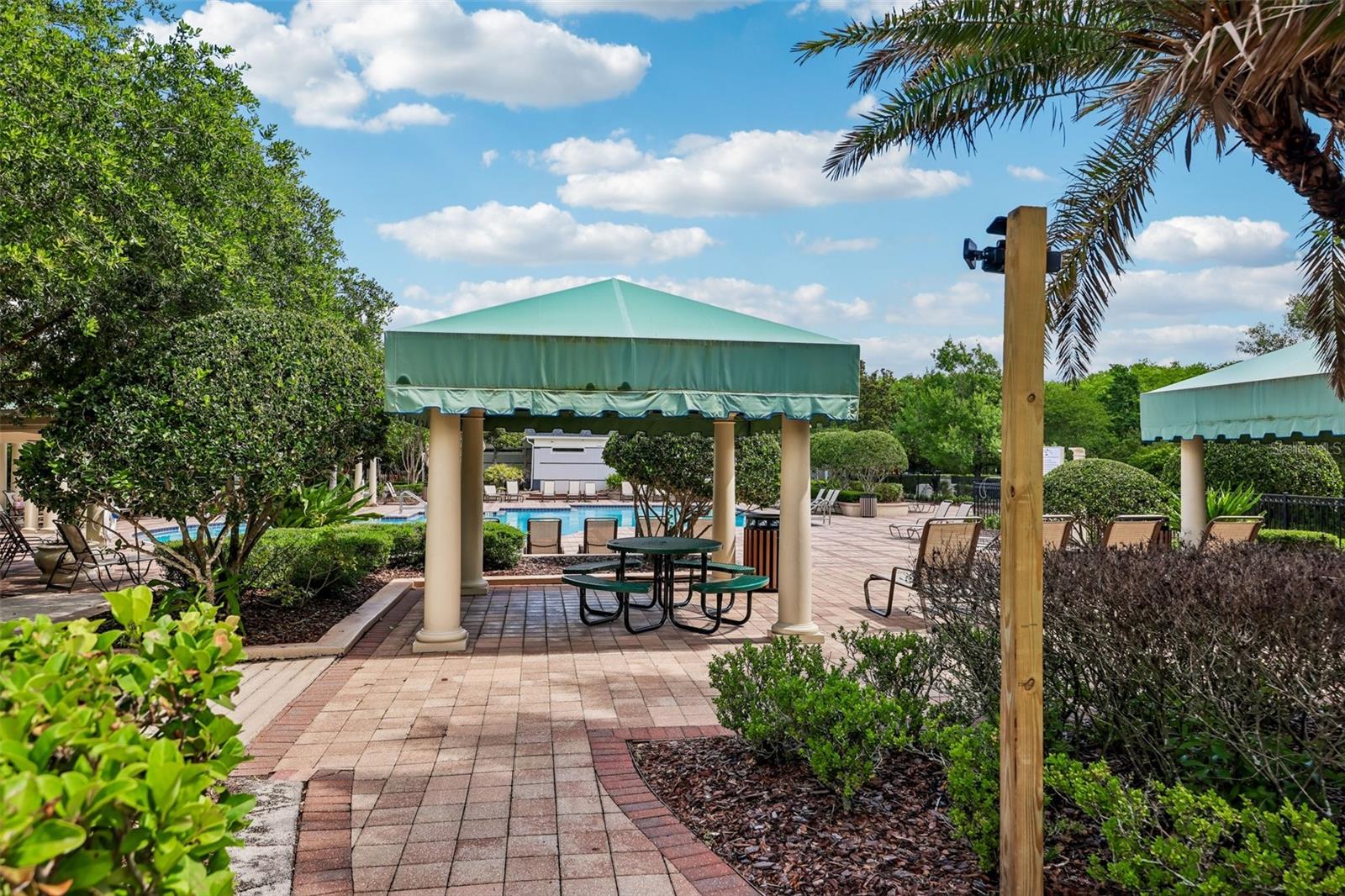 SPRING ISLE - Residential