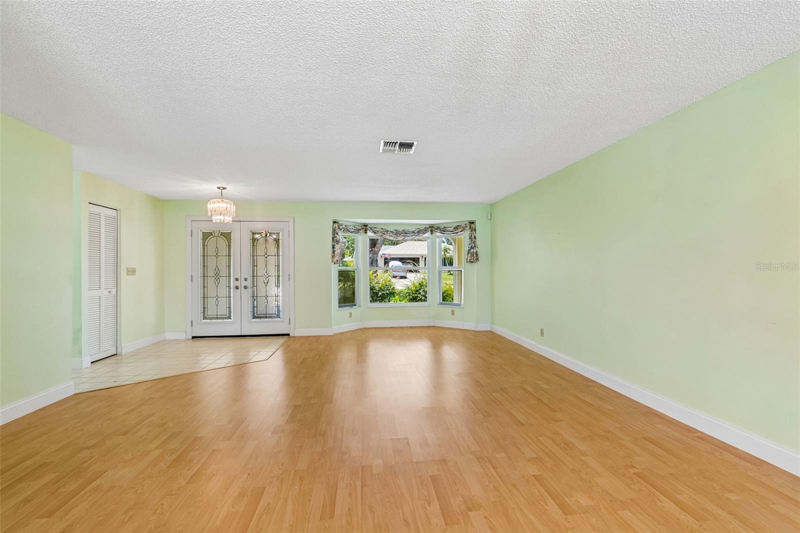 1591 LONGFORD DRIVE