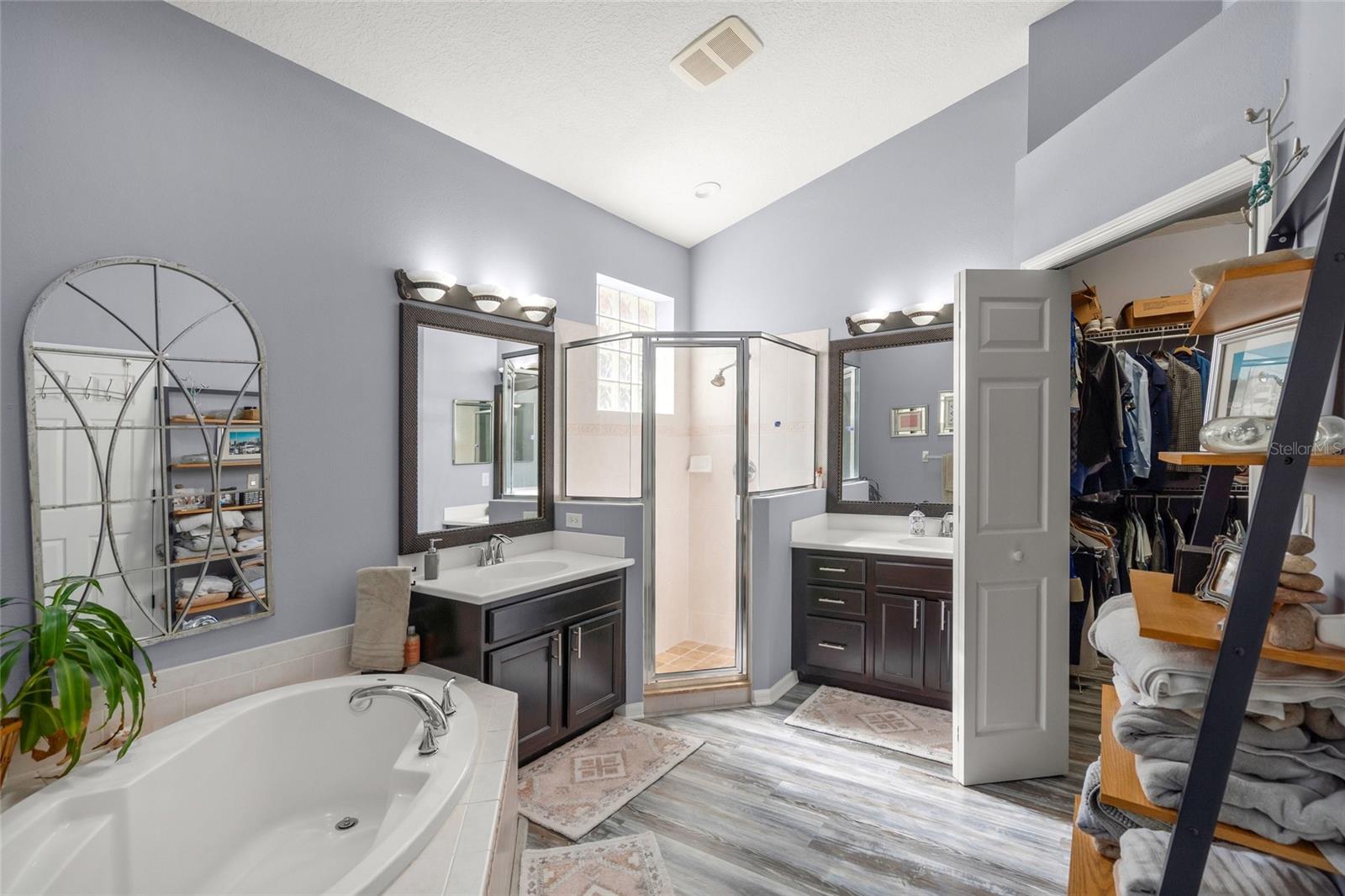 TAILFEATHER WAY AT TARA - Residential