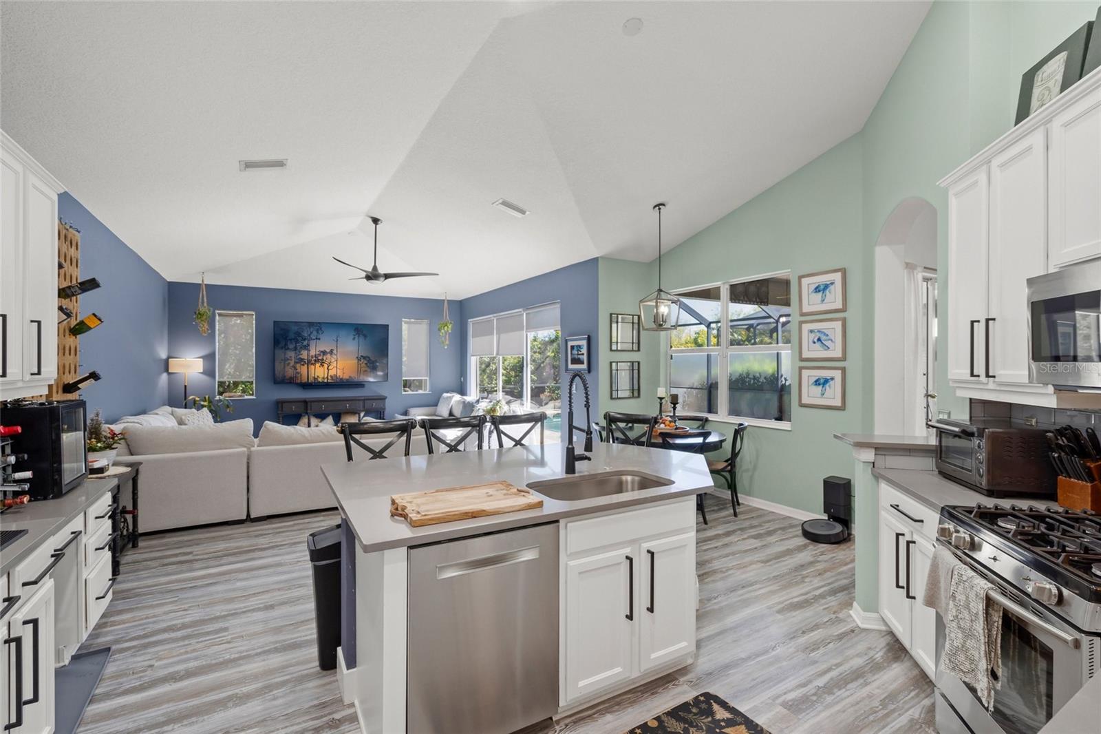 TAILFEATHER WAY AT TARA - Residential