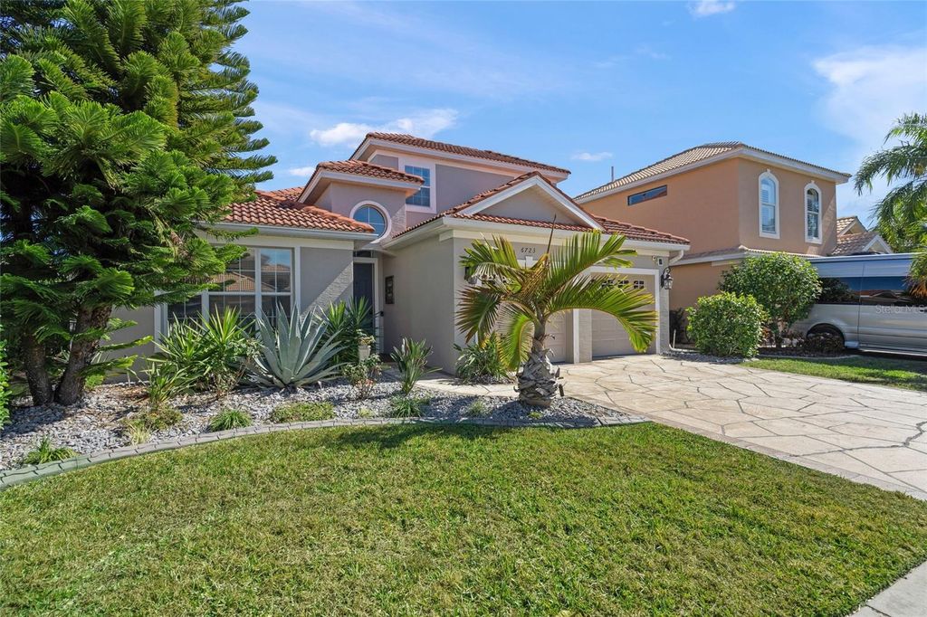 Photo of 6723 Tailfeather Way, Bradenton, FL 34203 (MLS # A4681247)