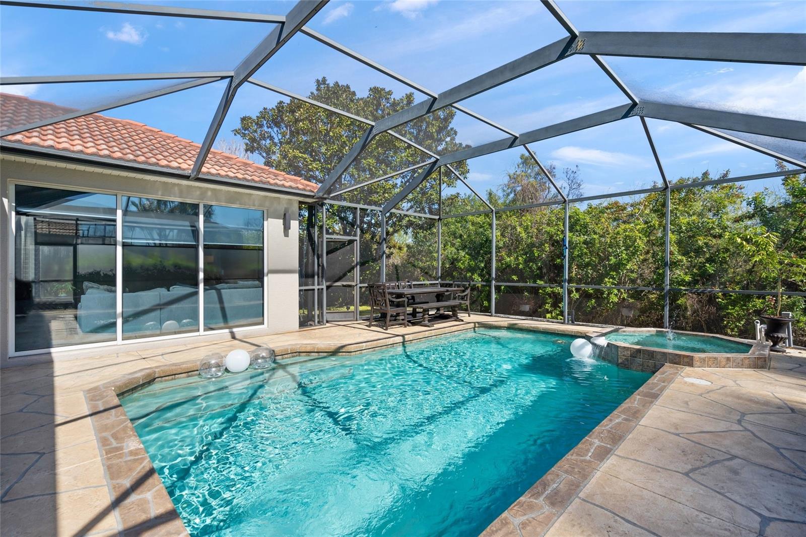 TAILFEATHER WAY AT TARA - Residential