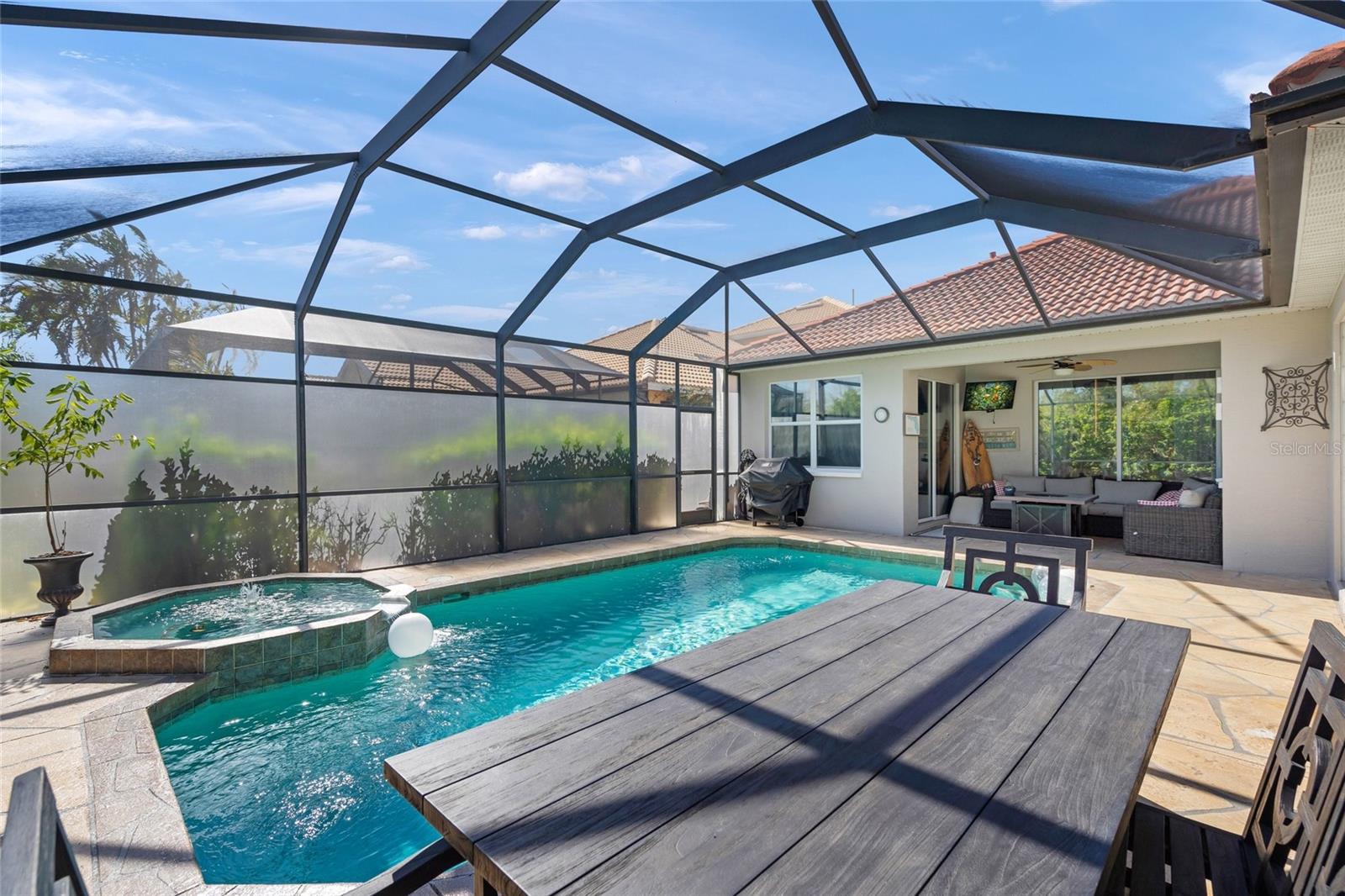 TAILFEATHER WAY AT TARA - Residential