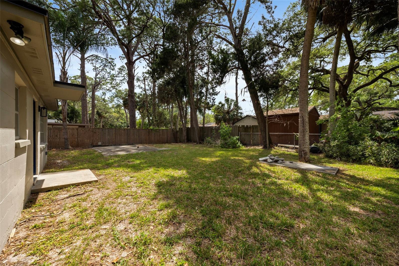 GULF COAST ESTATES - Residential