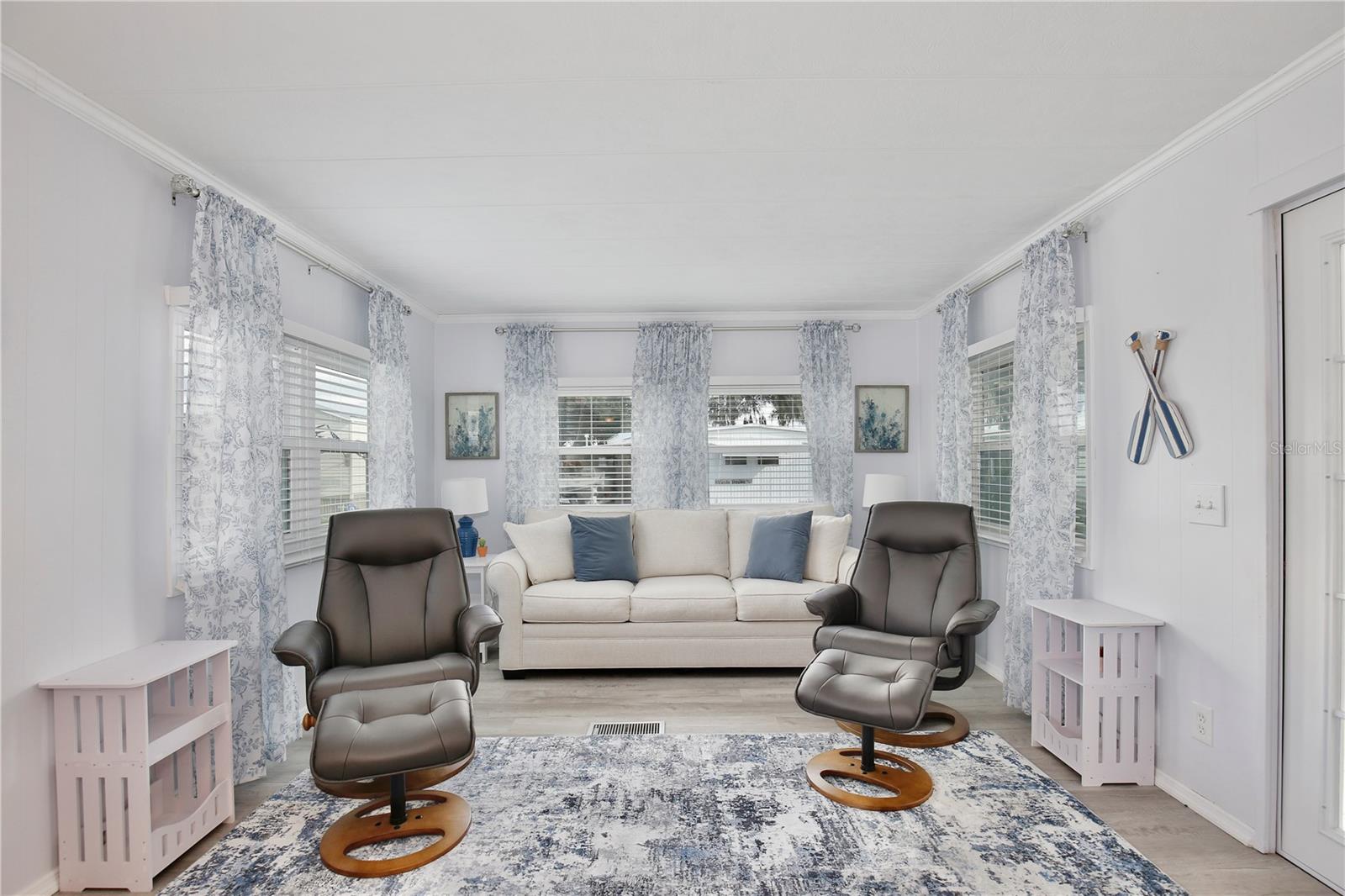TAVARES HOMEOWNERS INC - Residential
