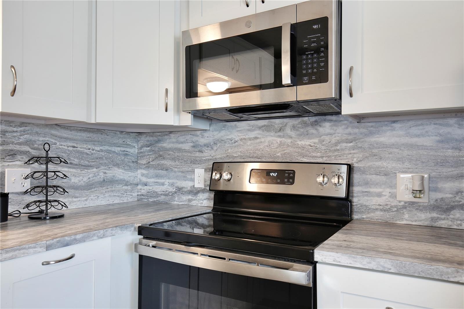 TAVARES HOMEOWNERS INC - Residential