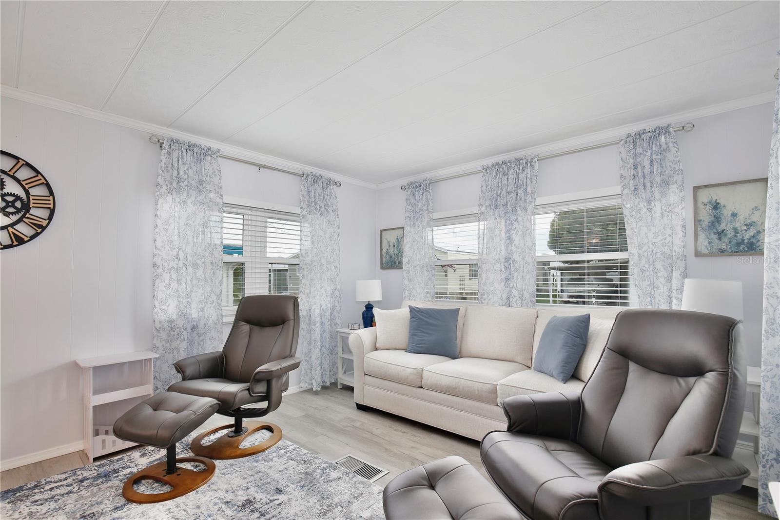 TAVARES HOMEOWNERS INC - Residential