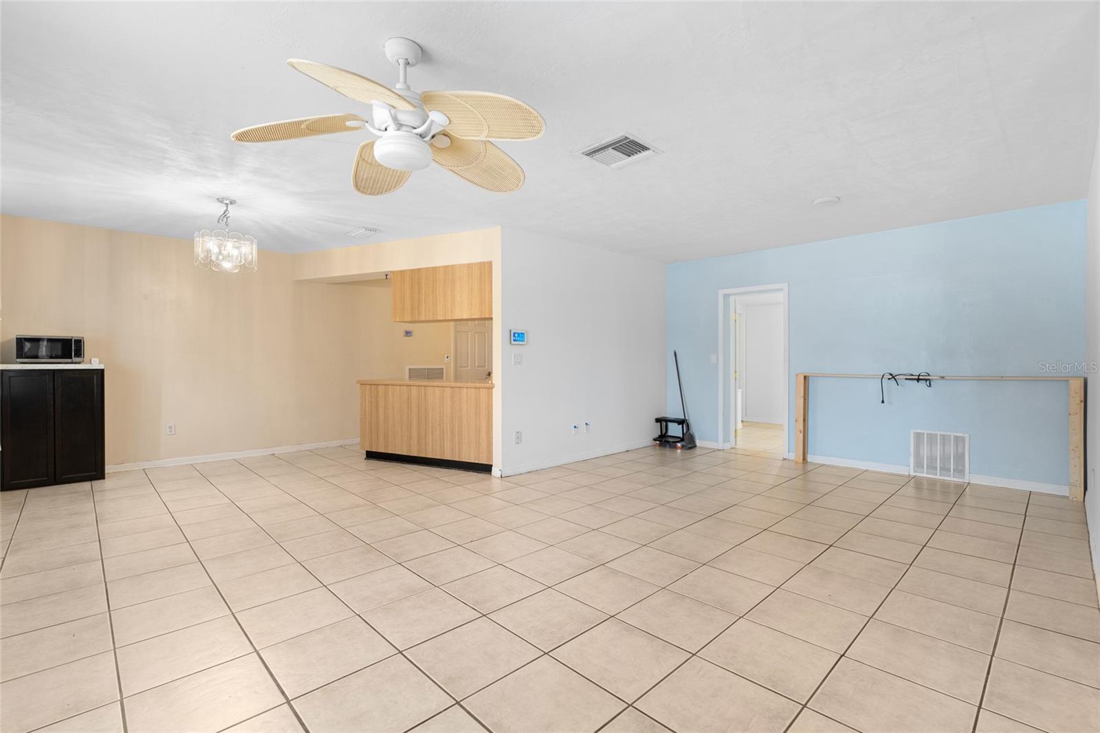 7464 ACORN CIRCLE