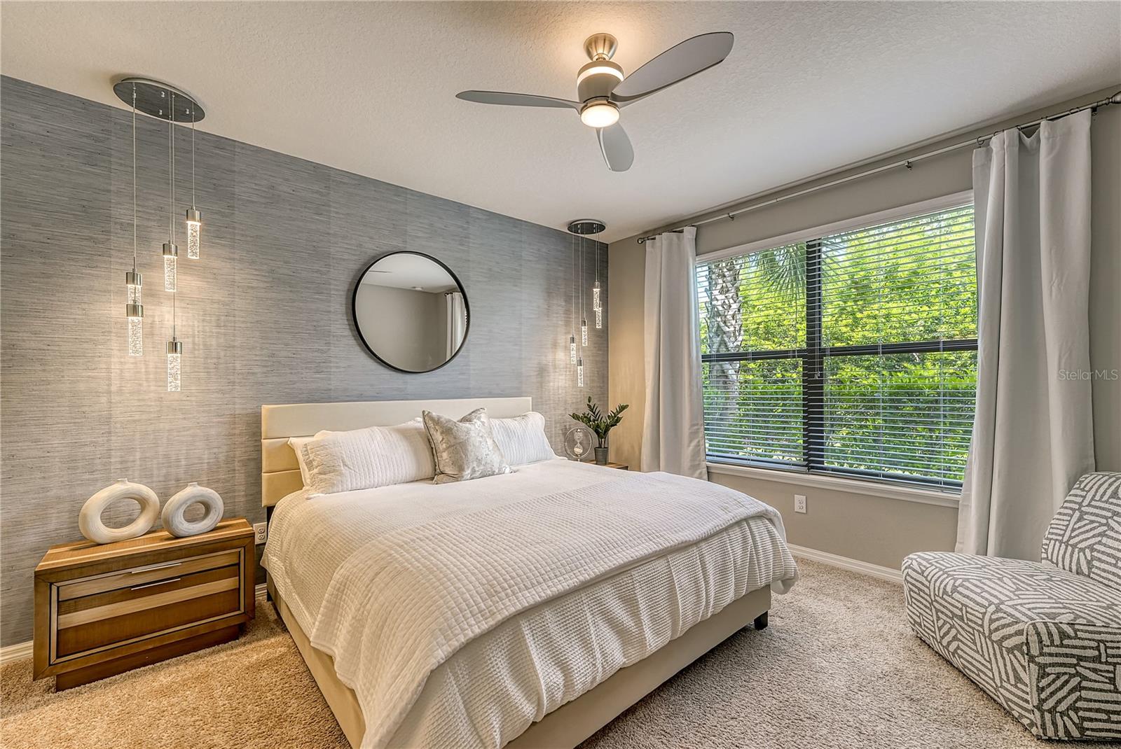 GARDEN HOMES/ESPLANDE PALMER R - Residential Lease