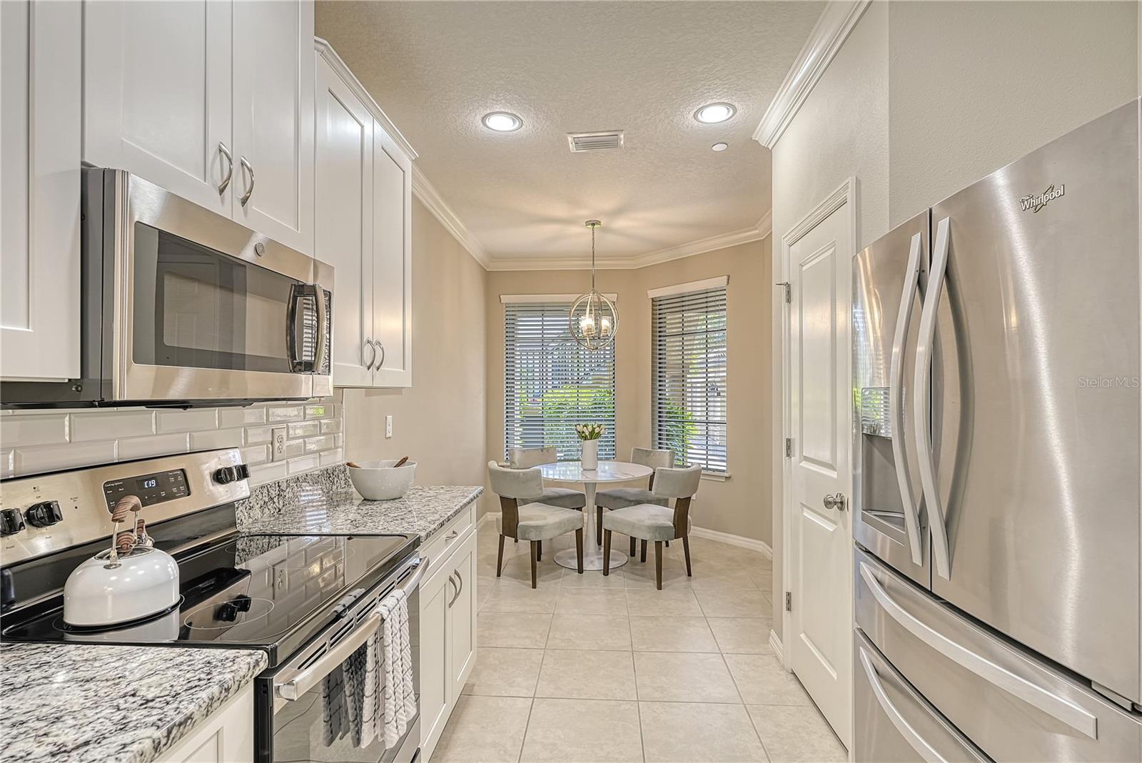 GARDEN HOMES/ESPLANDE PALMER R - Residential Lease