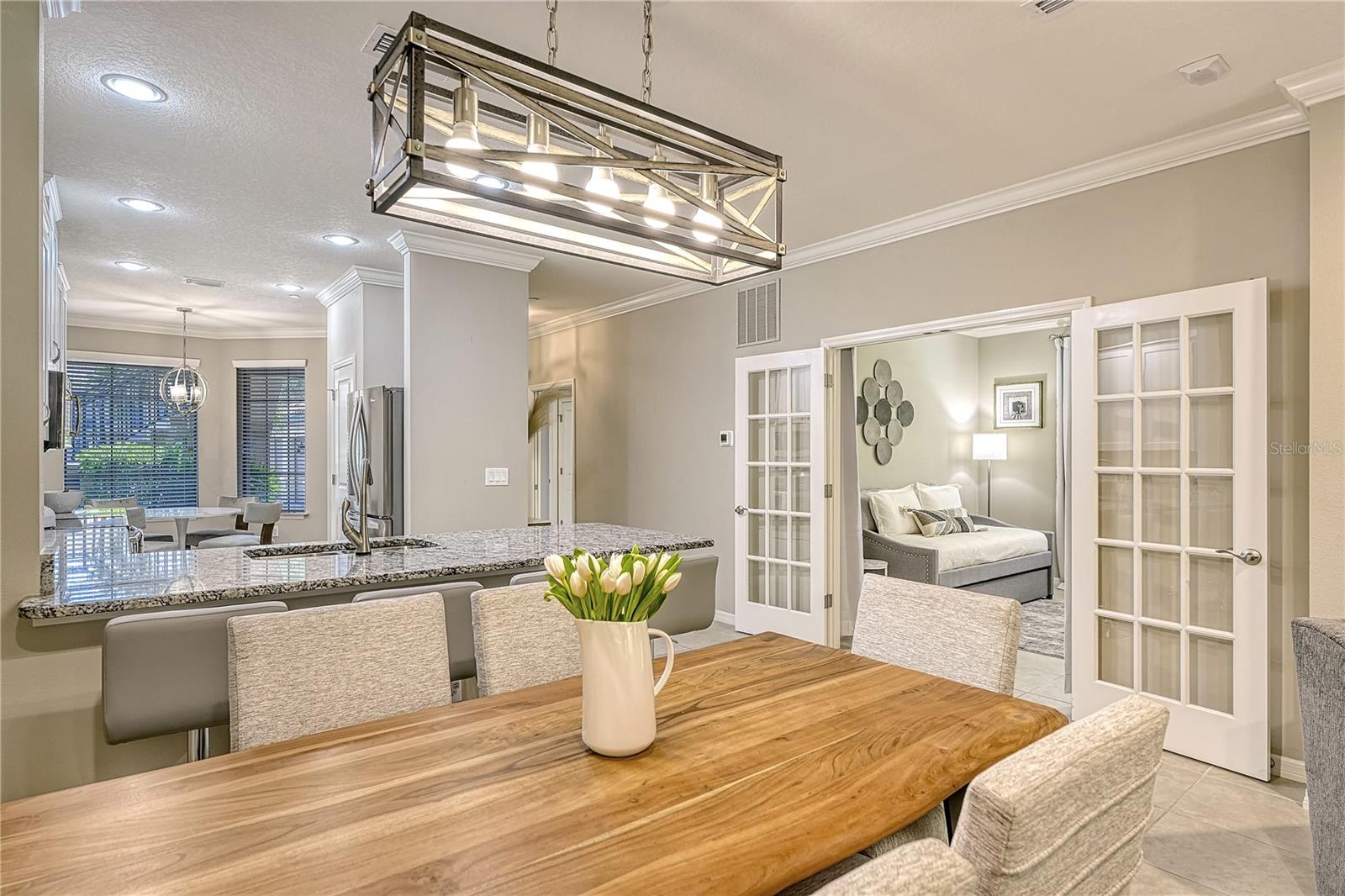 GARDEN HOMES/ESPLANDE PALMER R - Residential Lease