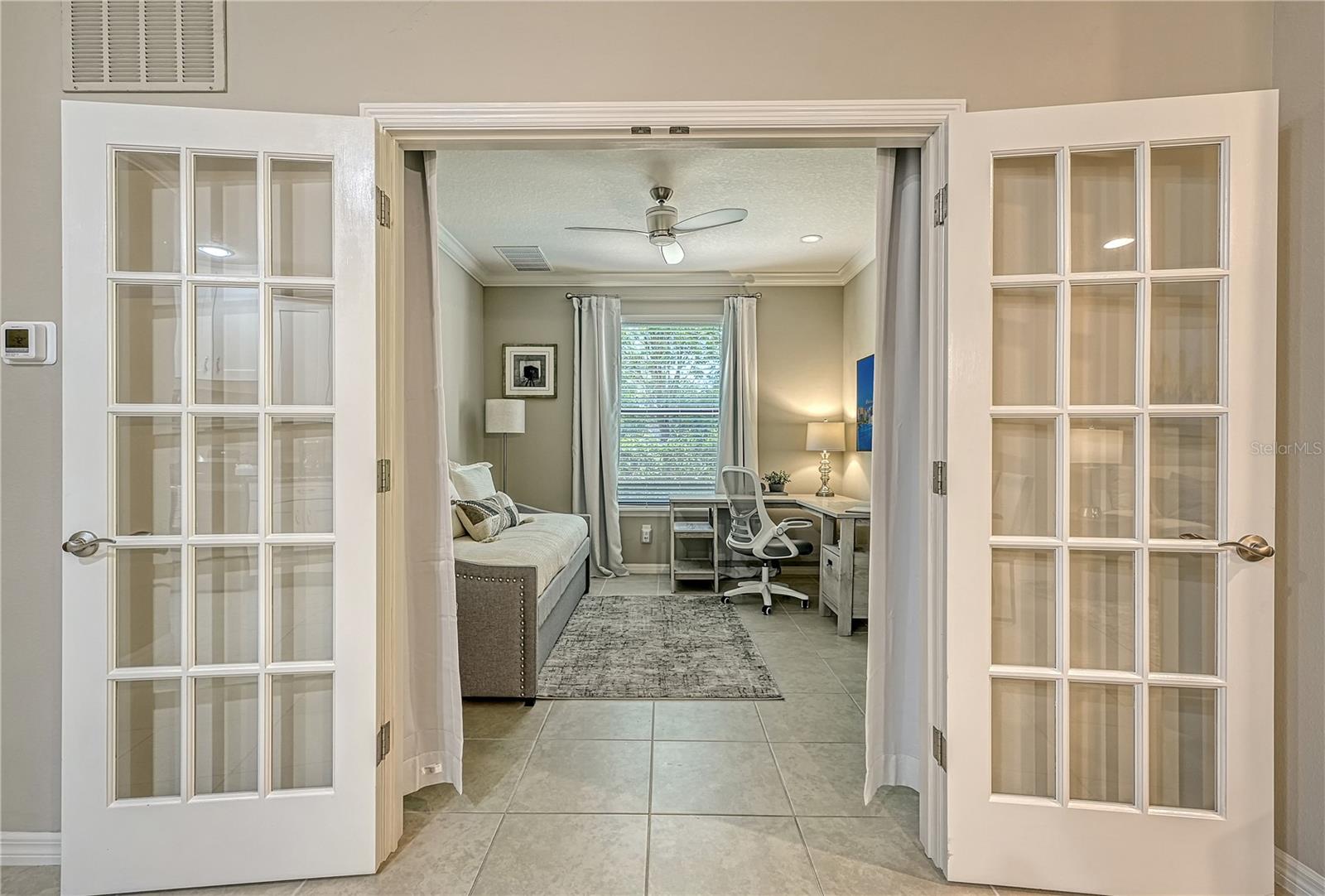 GARDEN HOMES/ESPLANDE PALMER R - Residential Lease