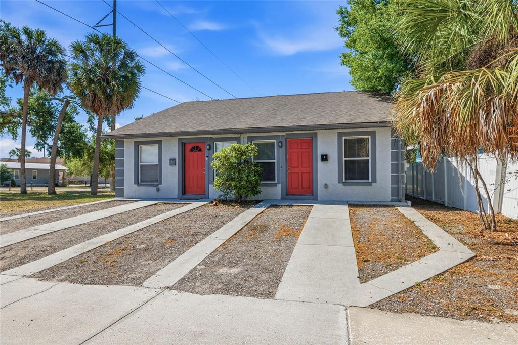 Photo of 2421 E 17th Avenue, Tampa, FL 33605 (MLS # TB8501862)