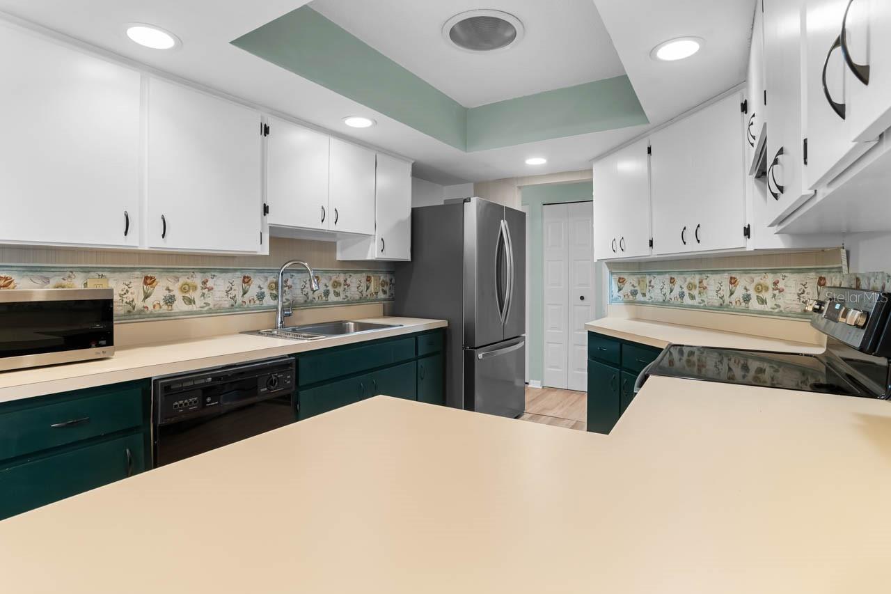 HIGHGATE F CONDO - Residential