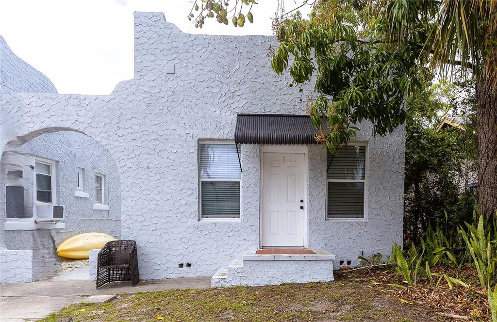 Photo of 618 25th Street W, Bradenton, FL 34205 (MLS # TB8491128)