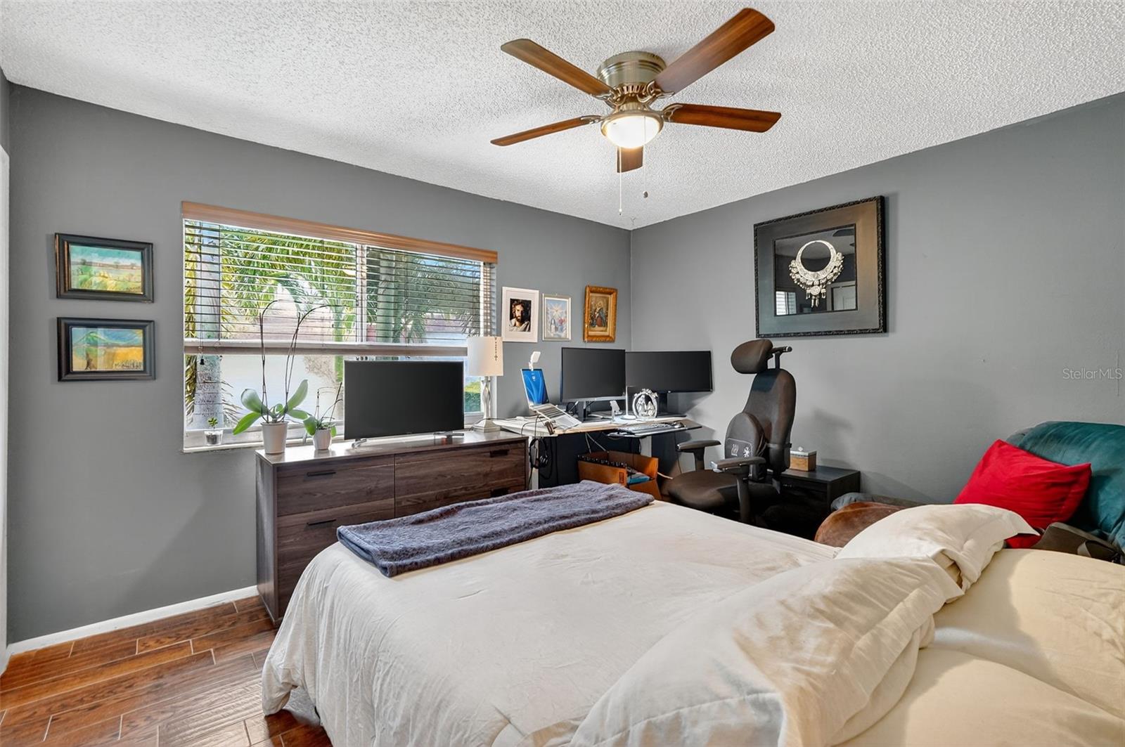 EASTWOOD SHORES 6 - Residential Lease