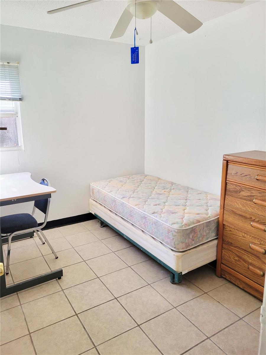 914 SW 8TH AVENUE 26