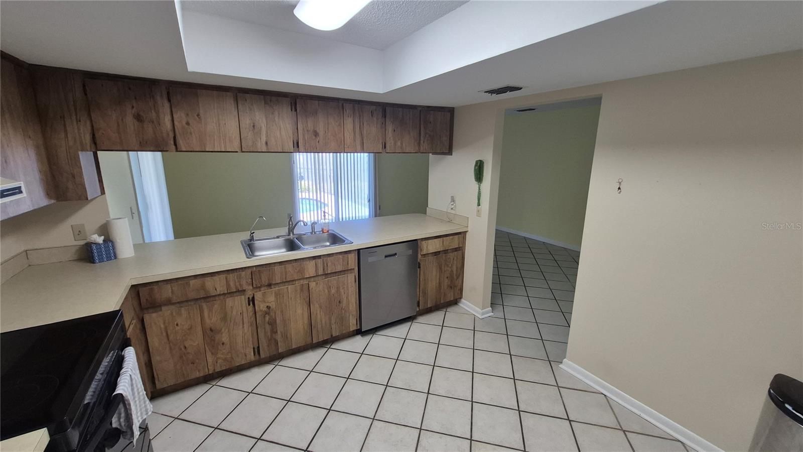 LAKE PADGETT ESTATES - Residential