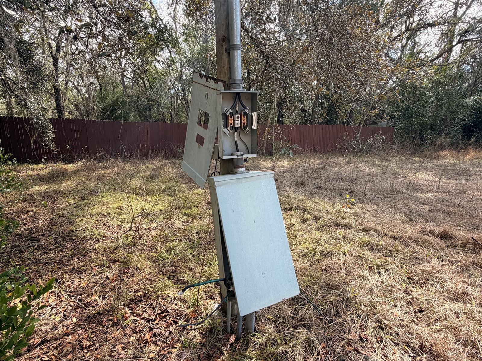 MOON LAKE ESTATES - Land