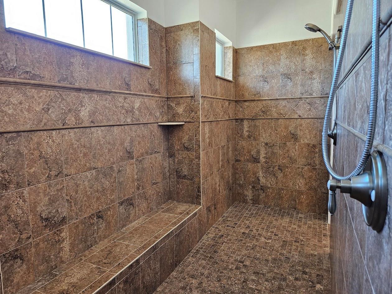 WOODLAND WATERS PH 5 - Residential