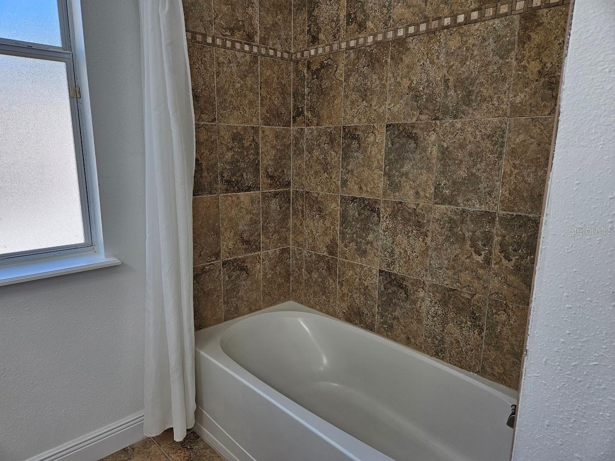 WOODLAND WATERS PH 5 - Residential