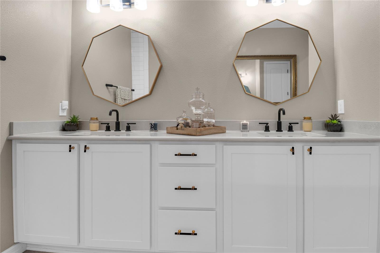 BAY LAKE RANCH UNIT 1 - Residential