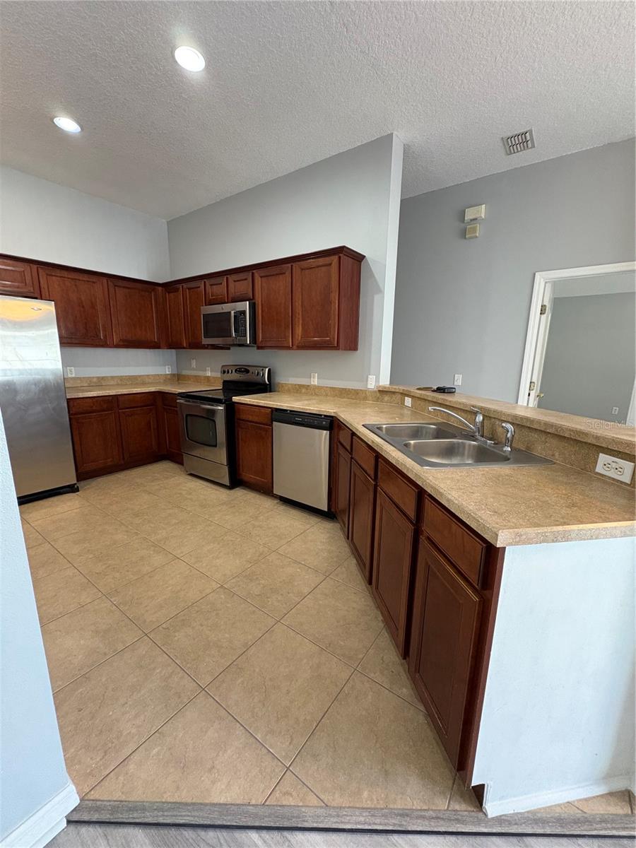 ASHLEY PARK AT HARMONY CONDO - Residential Lease