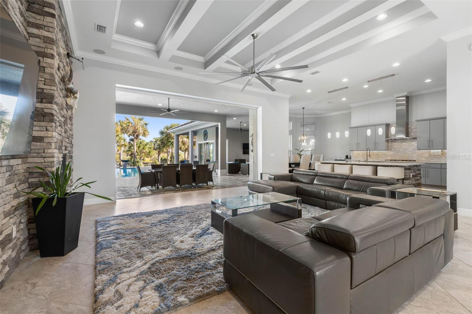 ISLAND ESTATES SUB - Residential