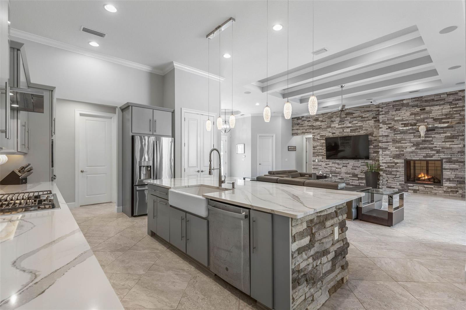 ISLAND ESTATES SUB - Residential