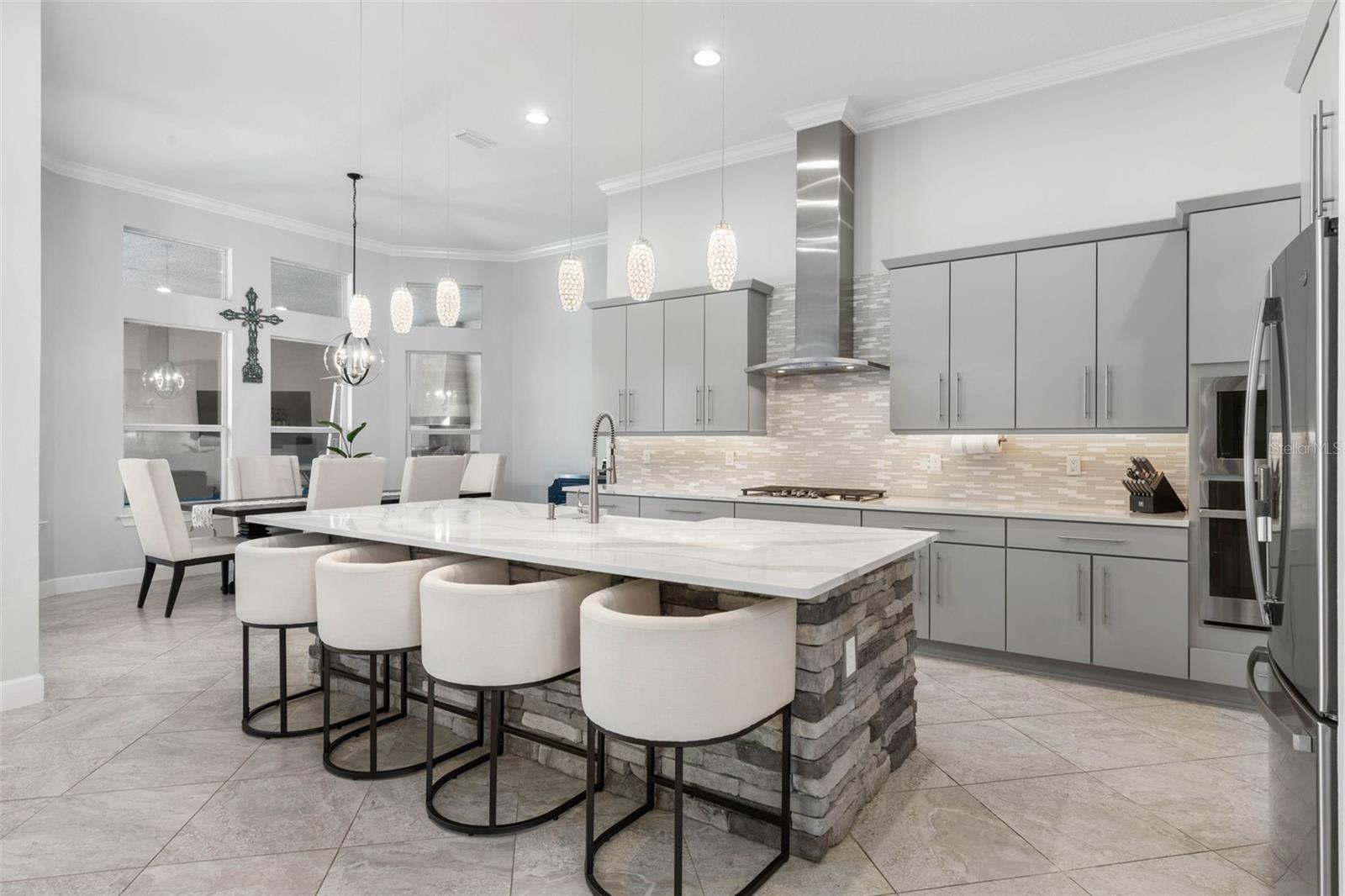 ISLAND ESTATES SUB - Residential