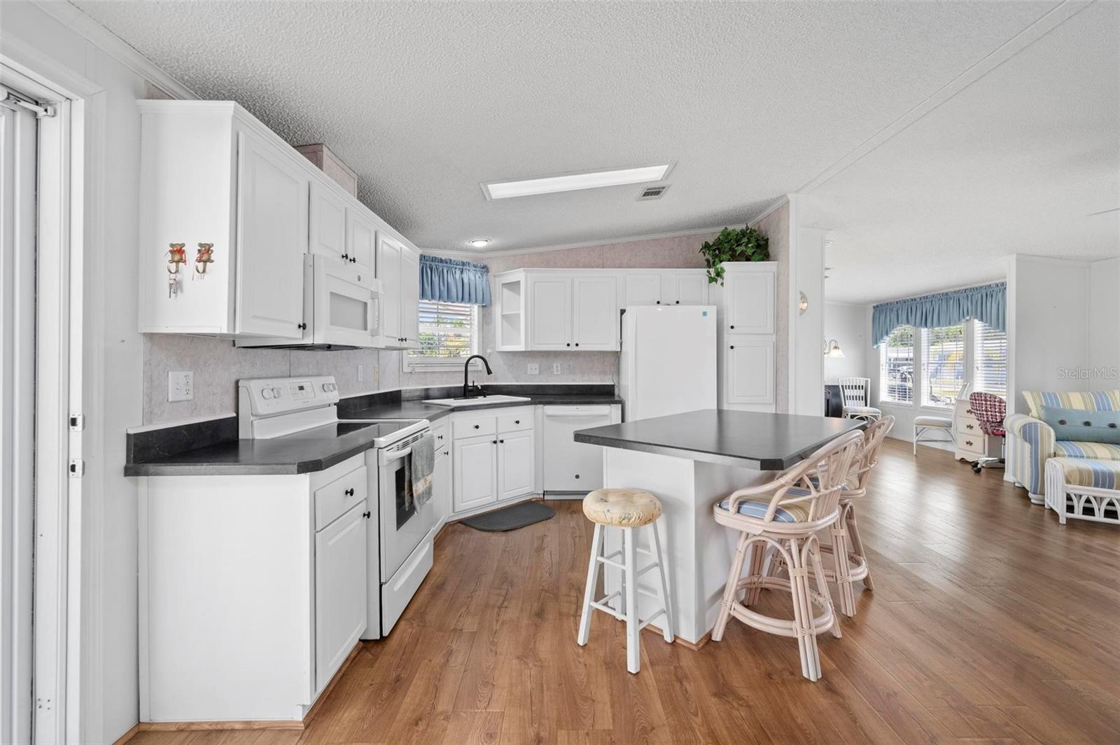 1000 KINGS HIGHWAY 224