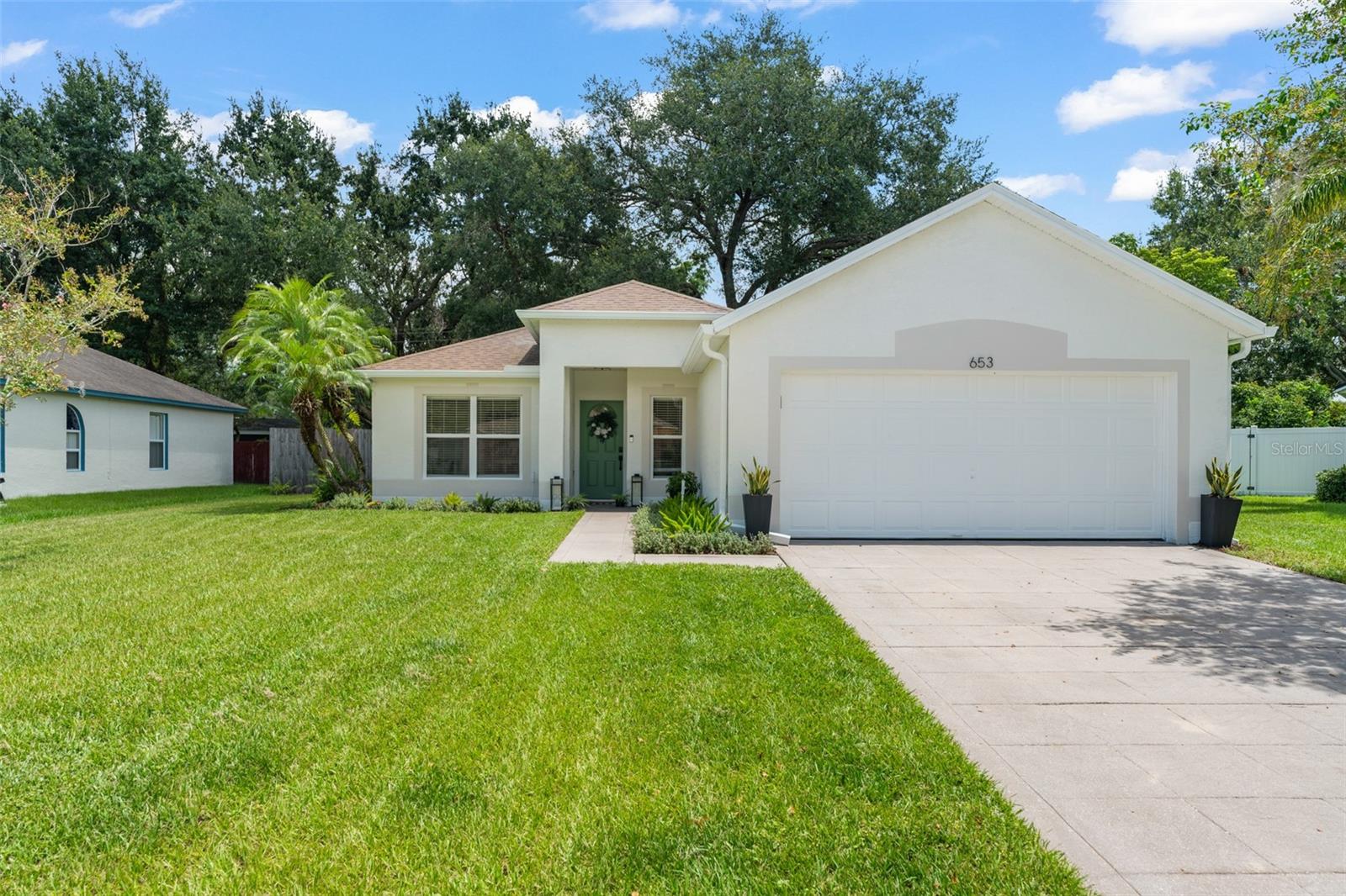 653 STEVELYNN CIRCLE