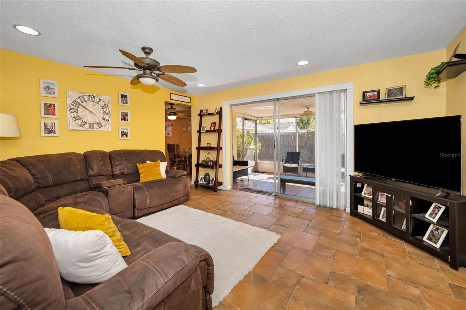 DUNEDIN ISLES COUNTRY CLUB SEC A - Residential