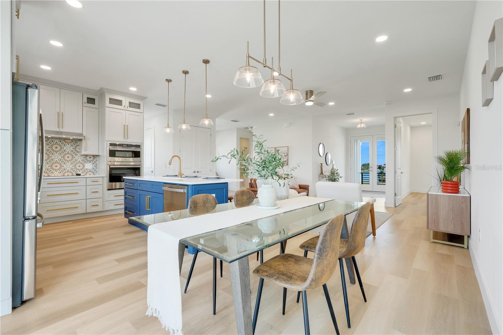 HERNANDO BEACH - Residential