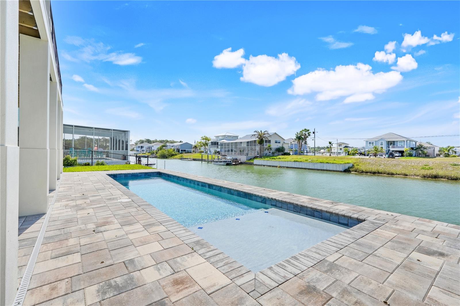 HERNANDO BEACH - Residential