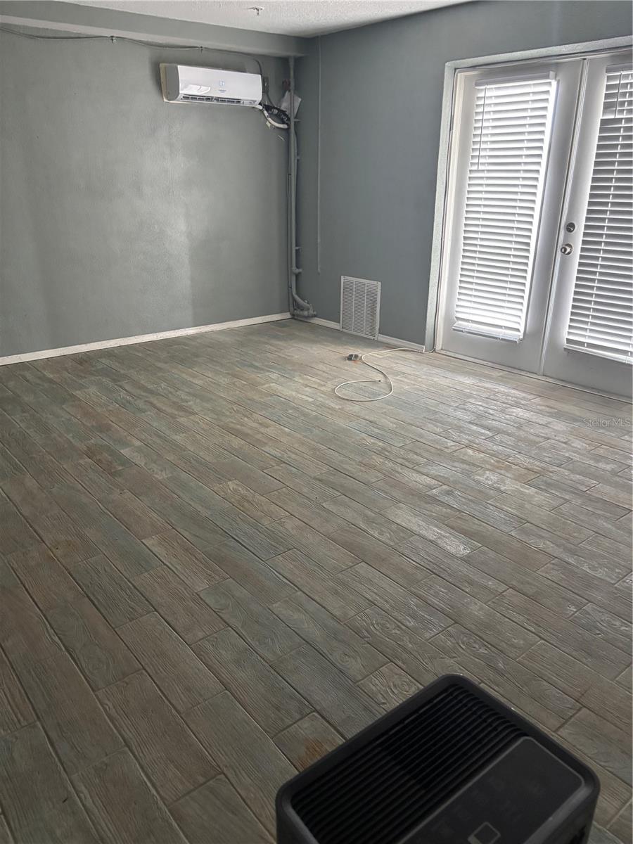 BRIGHTWATER TWNHMS - Residential Lease