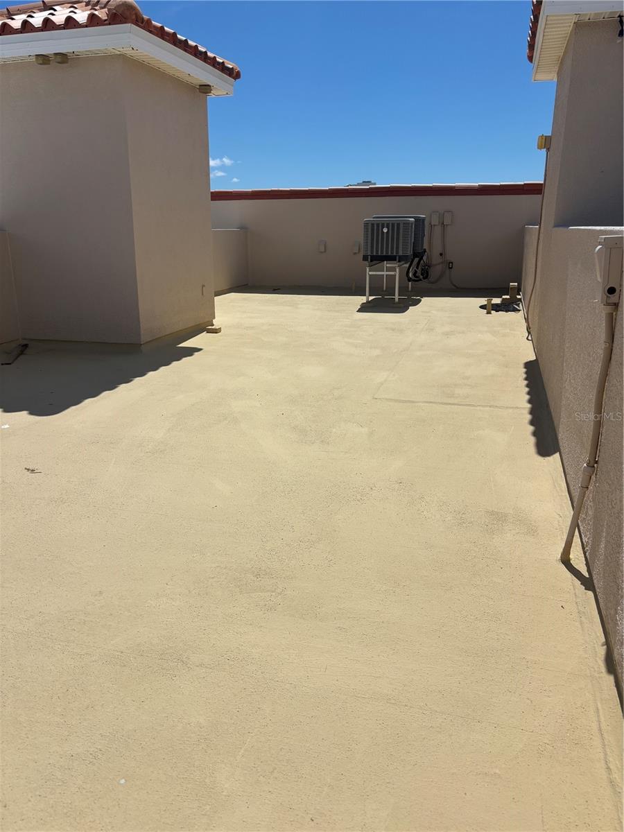 BRIGHTWATER TWNHMS - Residential Lease