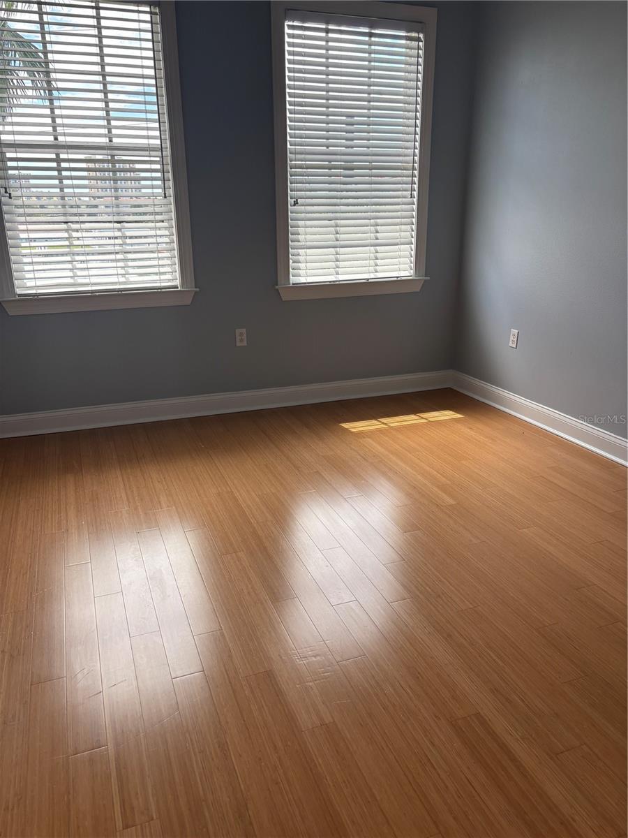BRIGHTWATER TWNHMS - Residential Lease
