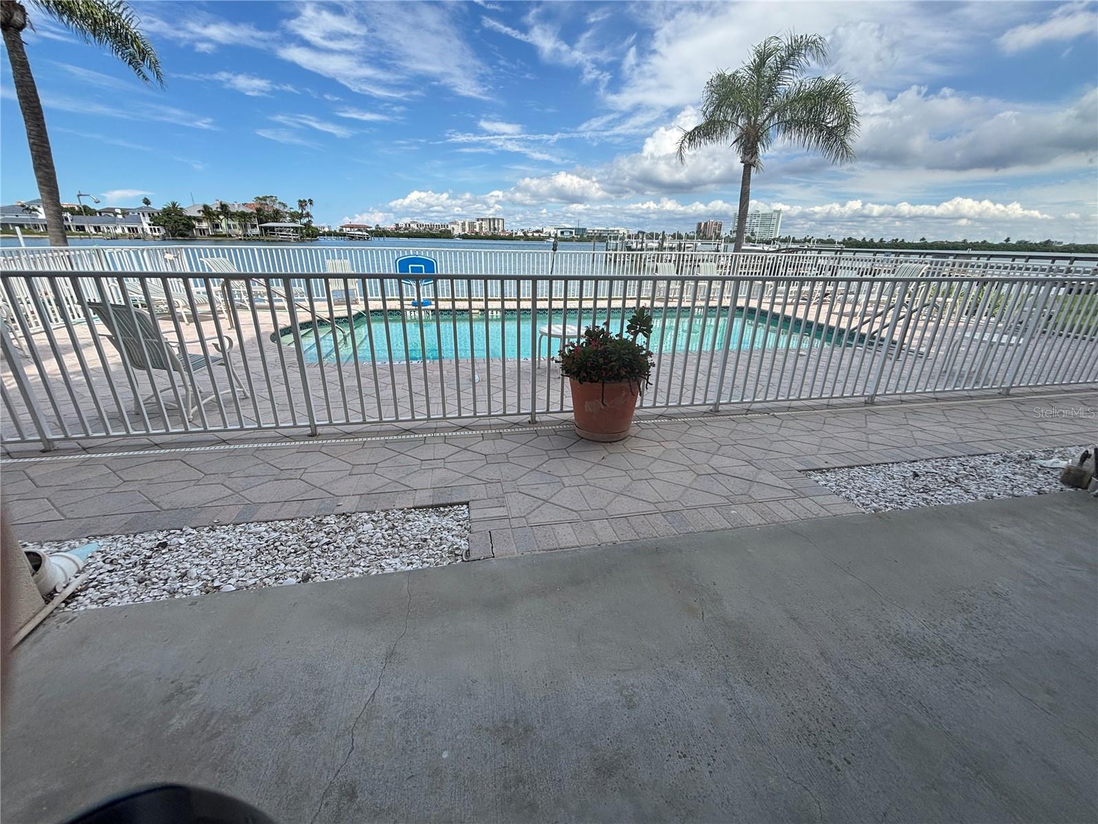 BRIGHTWATER TWNHMS - Residential Lease