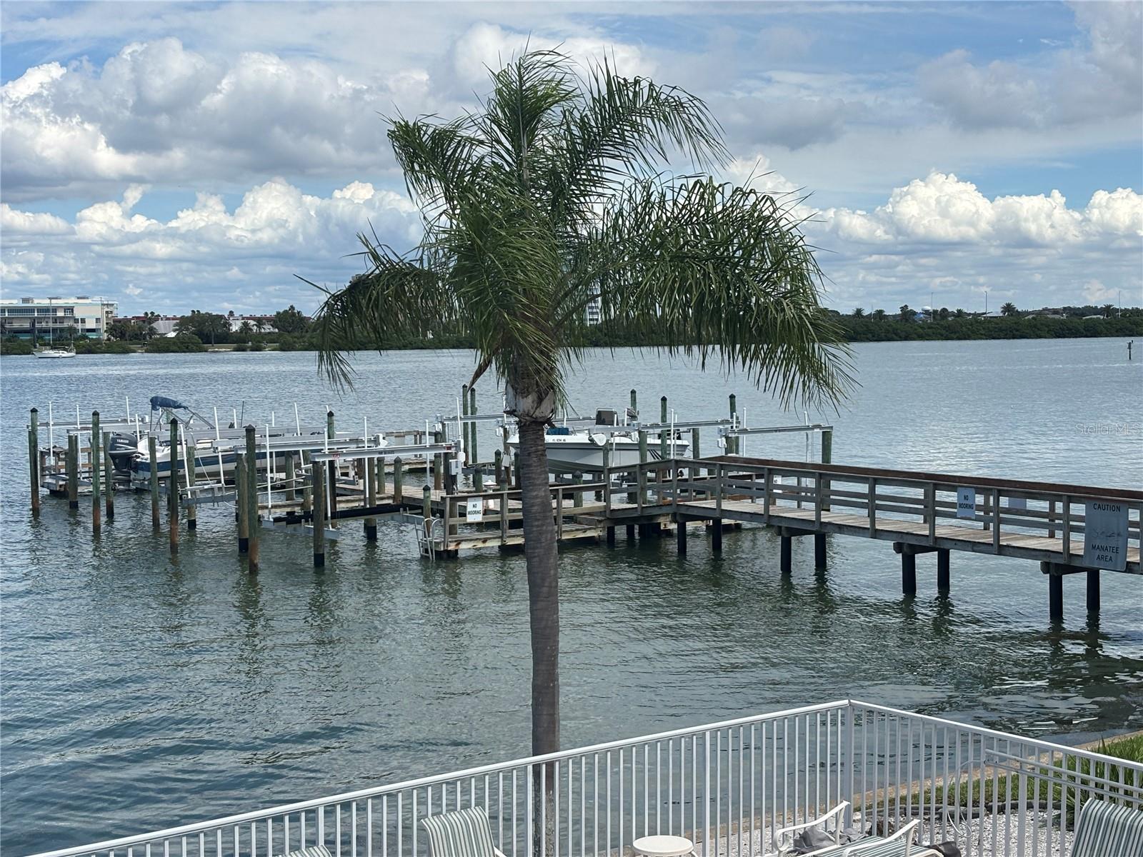 BRIGHTWATER TWNHMS - Residential Lease