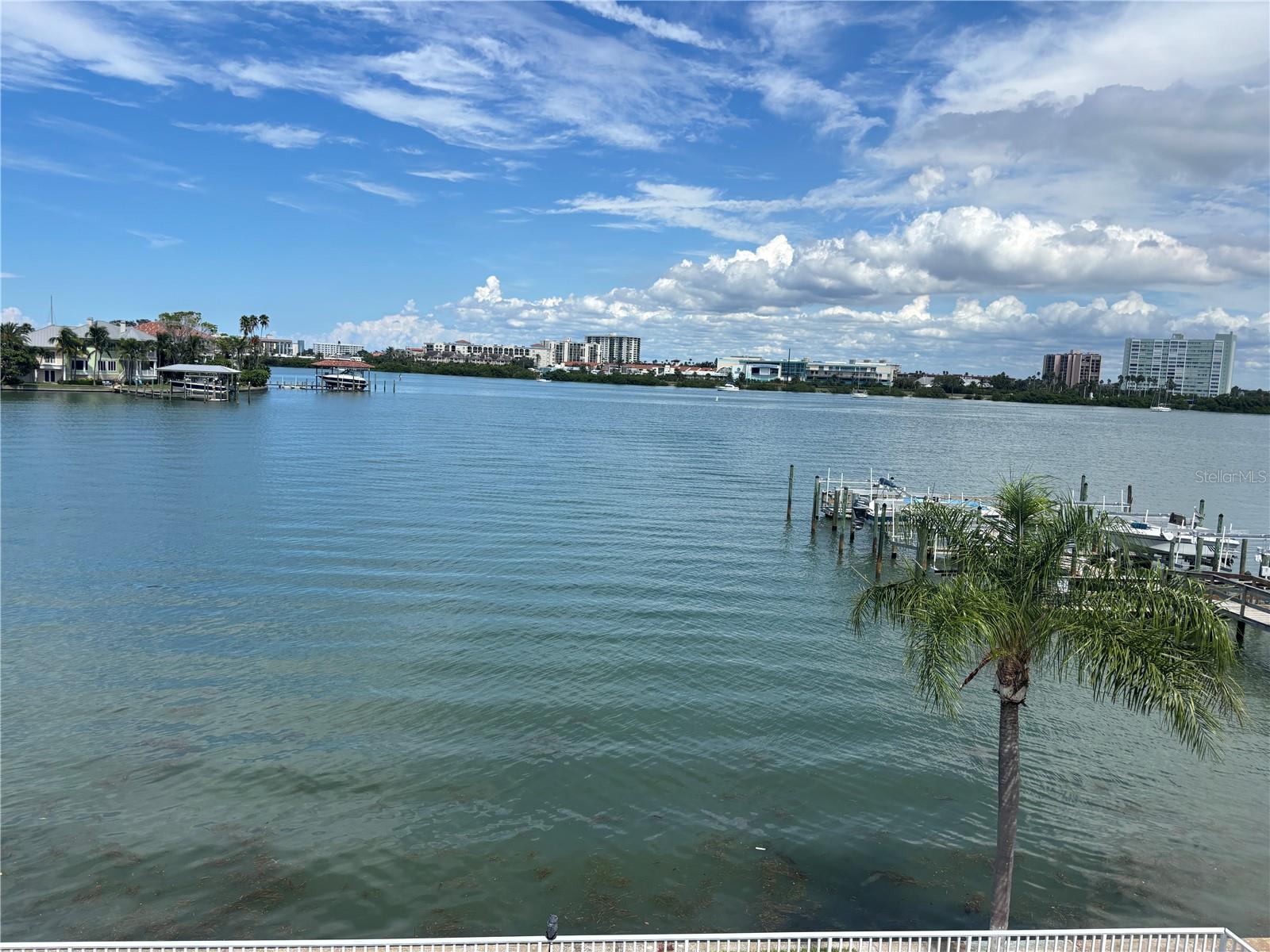 BRIGHTWATER TWNHMS - Residential Lease