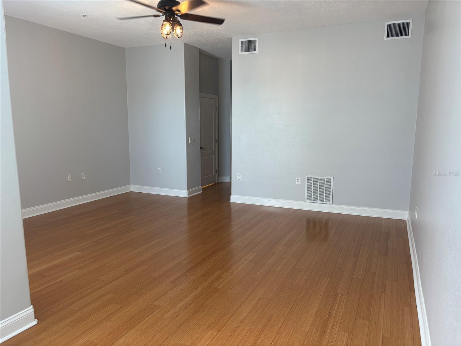 BRIGHTWATER TWNHMS - Residential Lease