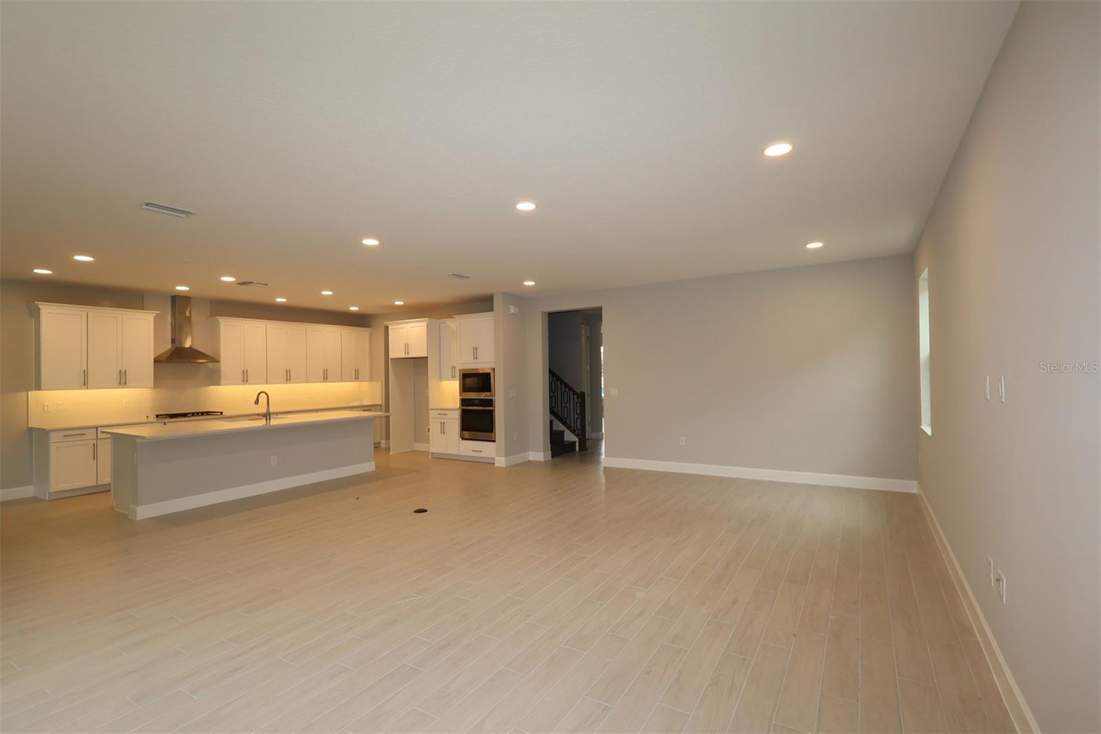 WILLOW RUN - Residential