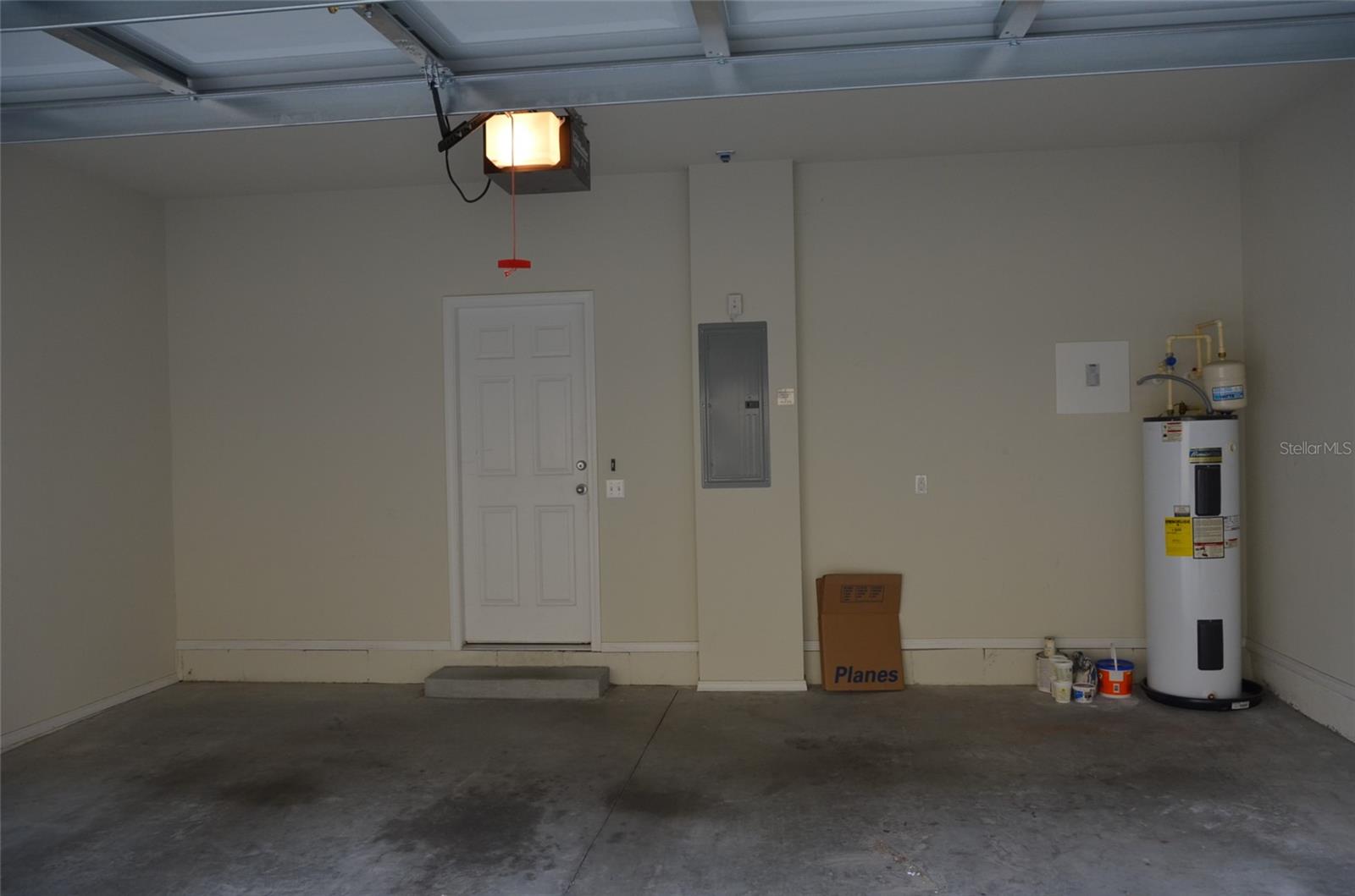 SUTTON PLACE TWNHMS A REP - Residential Lease