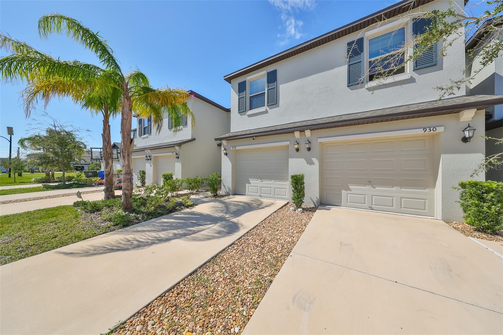 928 ROYAL EMPRESS DRIVE