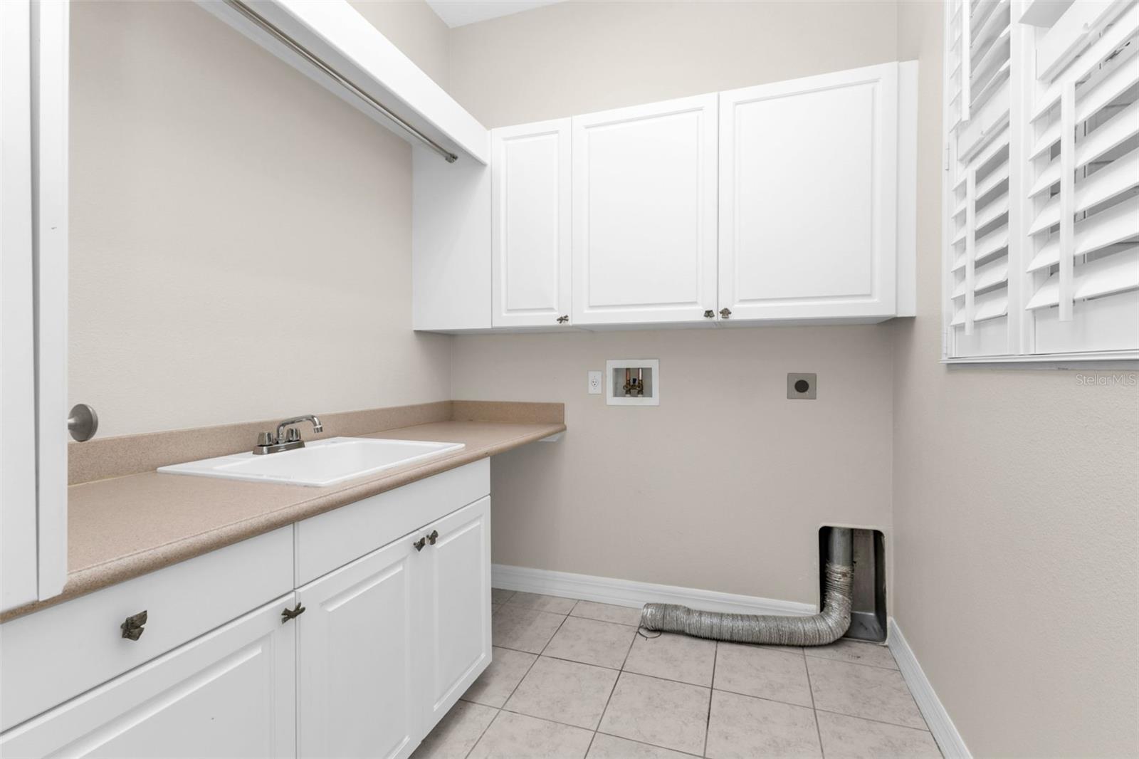 CLEVELAND NORTH - Residential