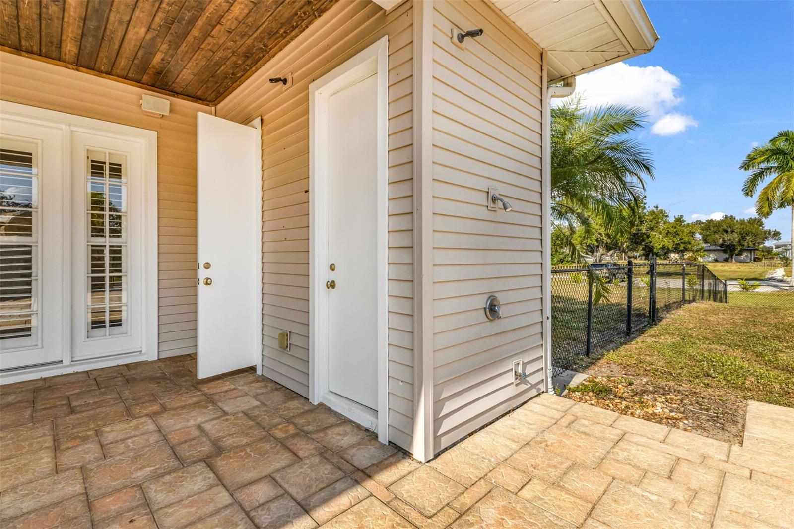 CLEVELAND NORTH - Residential