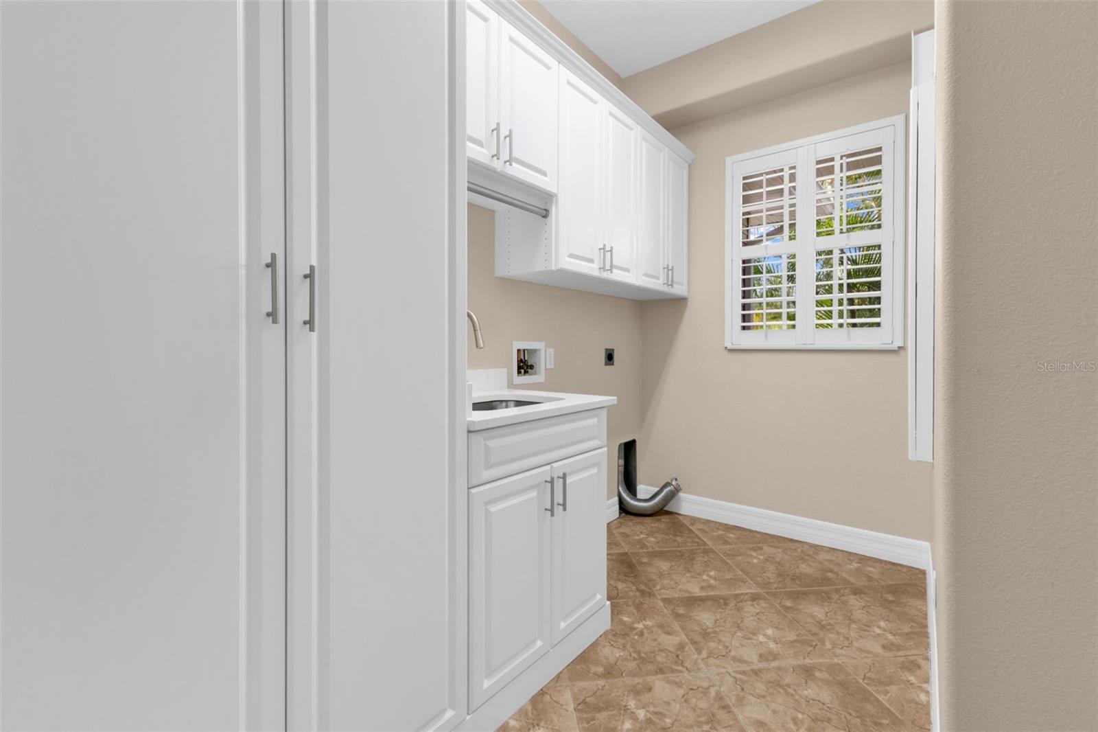 CLEVELAND NORTH - Residential